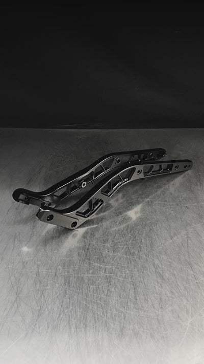 Fender Struts V1.2 with Tail Light Cutout Softail FXLRS/ST 2018+