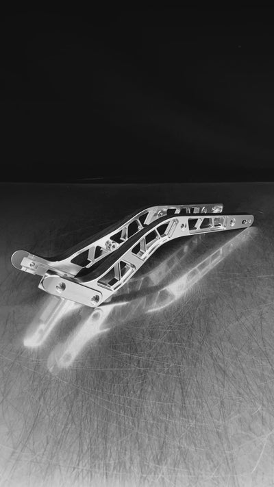 Fender Struts V1.2 with Tail Light Cutout Softail FXLRS/ST 2018+